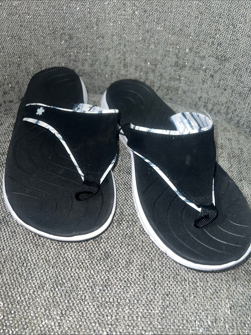 Women's Tek Gear Bayou Sandals. Size 11 (fits like a size 9) NWT - Picture 2 of 3